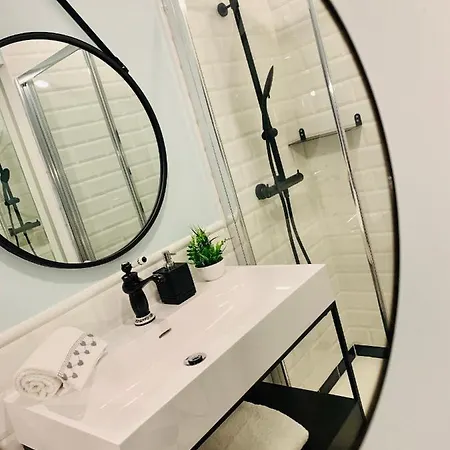 Βίλα Cosy Modern House - Center - Old Town Αλμπουφέιρα
