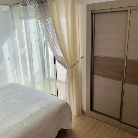 Βίλα Cosy Modern House - Center - Old Town Αλμπουφέιρα