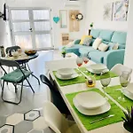 Cosy Modern House - Center - Old Town *