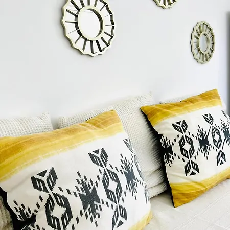 Cosy Modern House - Center - Old Town 阿尔布费拉